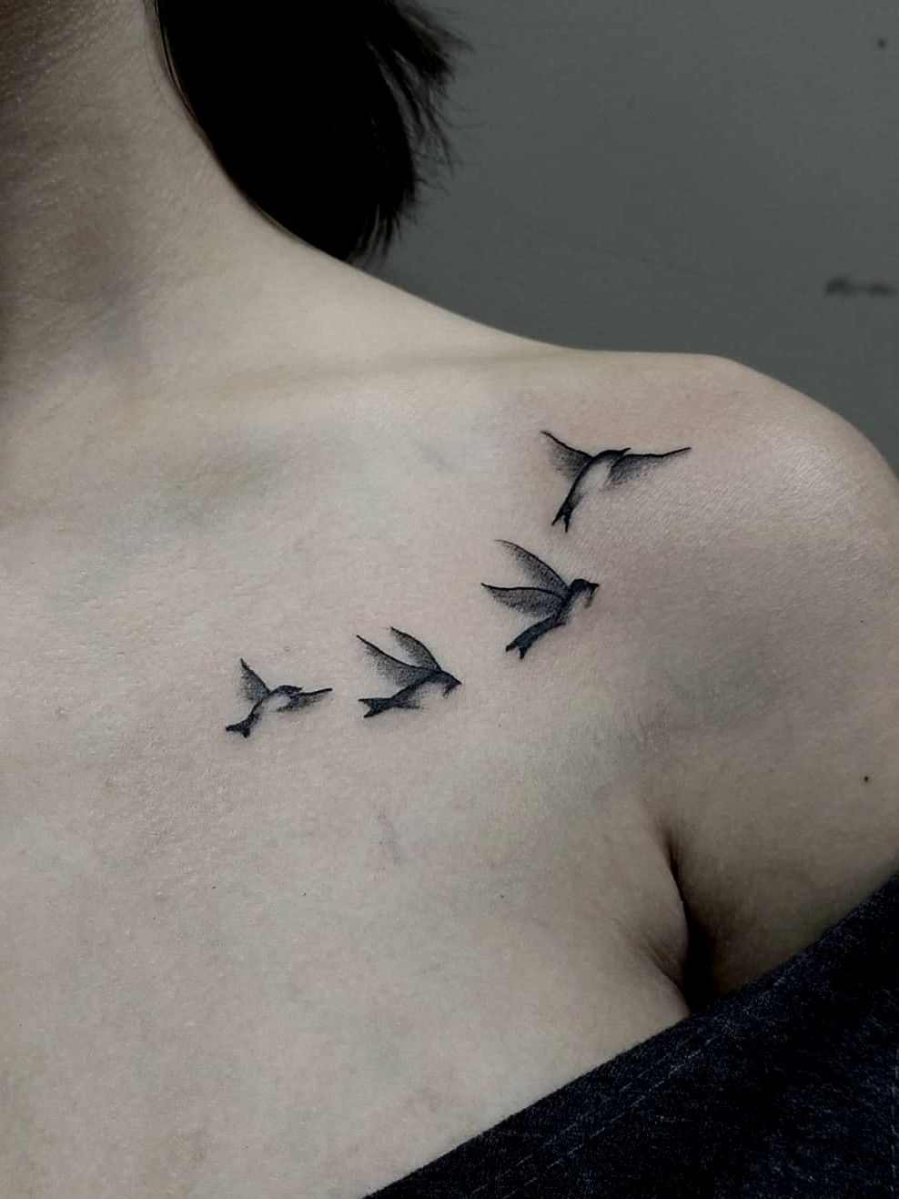 Birds on collar bone tattoo