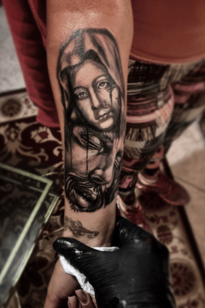 #tattoo#blackwork#tatuagensmasculinas #tatuajes#tattoos#finelinetattoo#tattoorealistic#belohorizonte#contagem_mg #tattoos #tattoo #art #ink #inked #tattooed #blackwork #lovetattoos #instagood #tattooartist #tattooart #like #artista #follow #instagram #bodybuilding #tattoolife #girlswithtattoos #instatattoo #inkedup#eldoradocontagem