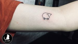 Price: 200.000 VND Add: 16/2 Phạm Thận Duật - Cầu Giấy - Hà Nội. #tattoobyLong #tiemxamnhocuaDo #dotattoostudio #dotattooshop #hanoitattoo #tattooinhanoi #tattoo #dotattoostudio247 #minitattoo #mini #tattoo #caugiay #tiemxam #hinh #xam #nho #xăm #hình #nghệ #thuật #xămhìnhnghệthuật #tattooist #tattoowork #hìnhxămnhỏ #hình #xăm #nhỏ #hìnhxămmini #xamhinhnghethuat