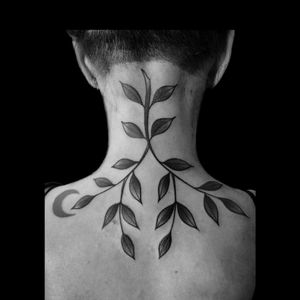 #tattoo #inked #ink #hojas #ramas #girltattoo #black #blackwork #blackworkers #blacktattoo #grey #blackandgrey #luchotattoo #luchotattooer #pergamino