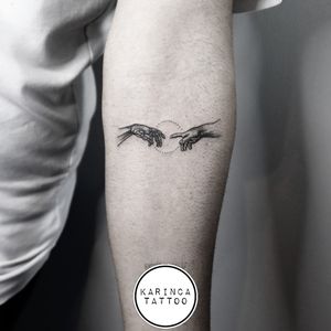 Human creates robotInstagram: @karincatattoo#karincatattoo #michelangelohands #Michelangelo #tattoo #tattoos #tattoodesign #tattooartist #tattooer #tattoostudio #tattoolove #ink #inked #minimalism #line #istanbul #turkey #dövme #dövmeci #design #moda #hands #small
