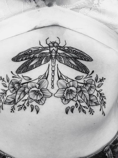 Line work - Kamikaze Tattoo Studios #kamikazetattoostudio #balitattoo #balitattoos #balitattooshop #balitattoostudio #balitattooartist #canggu #canggustudio #canggutattoo #worldfamousink #linework #lineworktattoo #finelines #blackwork #blackworktattoo #underboobtattoo #dragonfly #dragonflytattoo
