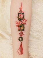 Ornamental tattoo by Sion #Sion #TattooistSion #ornamentaltattoos #ornamental #ornaments #jewels #decorative #jewelry #adorn #gems #crystals #diamonds #pearls #floral #norigae #knot #bird #flower