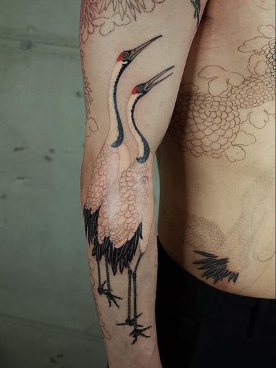 Crane tattoo by Haku #Haku #cranetattoos #crane #birds #feathers #wings #flying #animal #nature #Japanese #illustrative #color