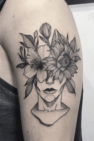 Artista Lena Cat tattoo
