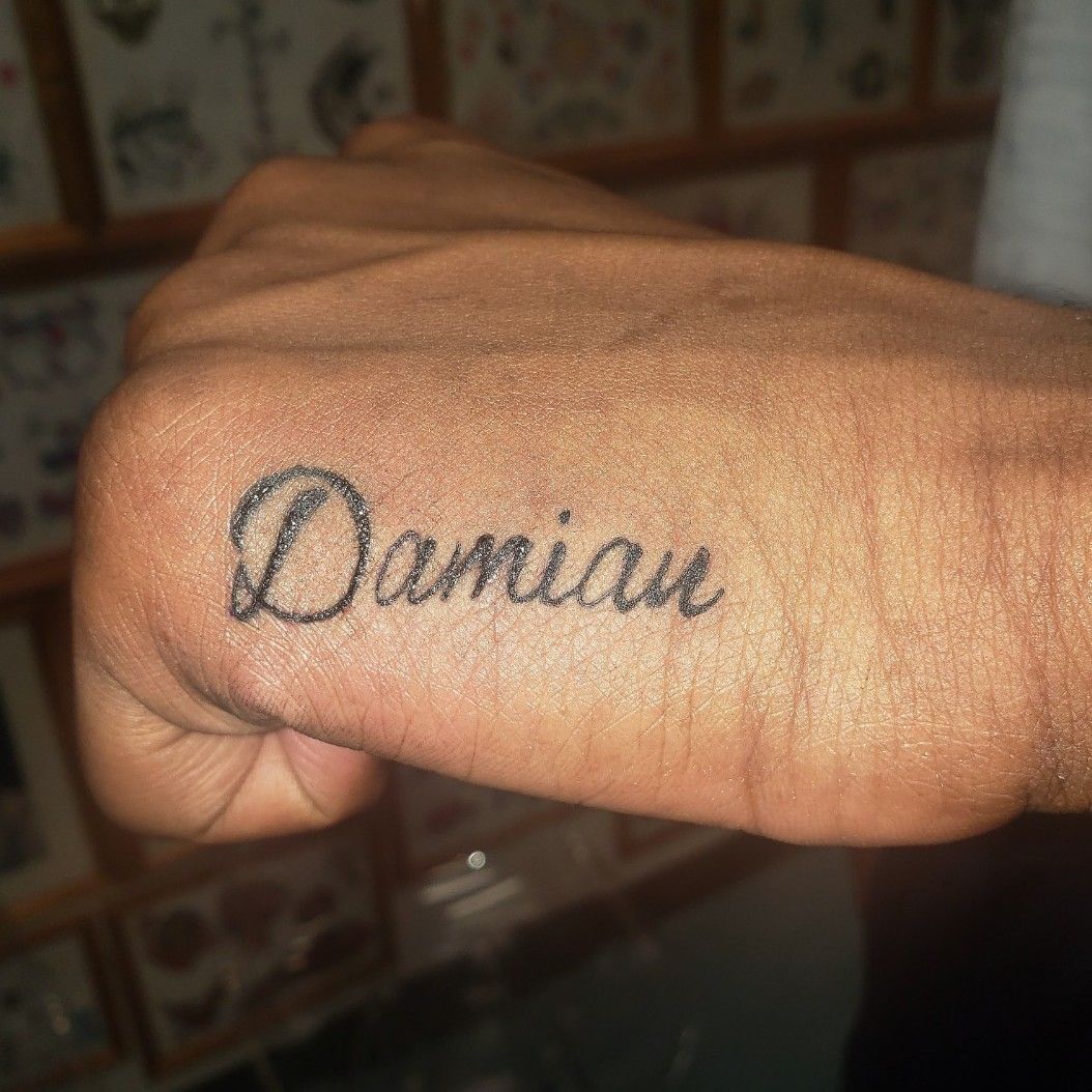 Details 69+ damian name tattoo - thtantai2