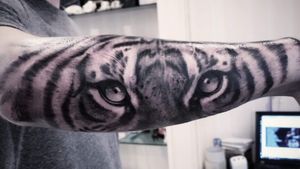 #tiger #realistic #greywash #blackandgrey #arm #LowerArm 