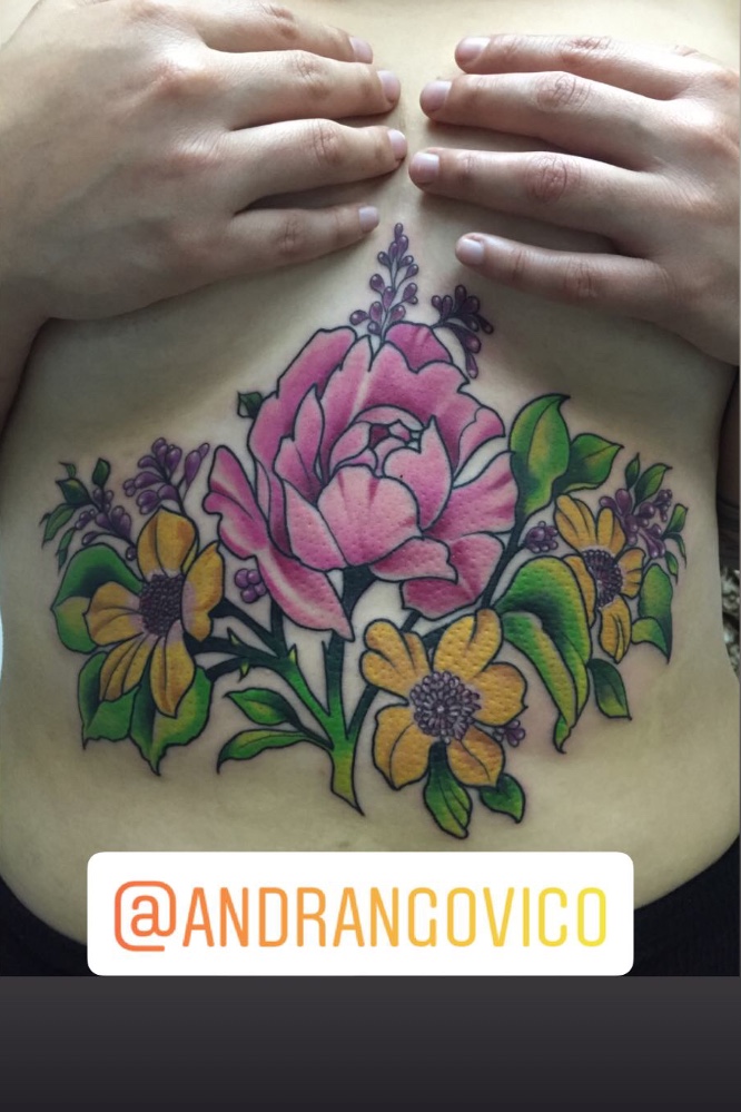 Tattoo uploaded by vic art tattoo • Flores neotradicional • Tattoodo Tattoo uploaded by vic art tattoo • Flores neotradicional • Tattoodo