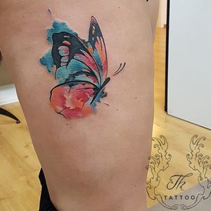 Tatuaj watercolor fluture/watercolor butterfly tattoo #tattooofday #tattoos #watercolor #watercolortattoo #tattoobucharest #tatuaje #tatuajefete #tatuajewatercolor #tatuajebucuresti www.tatuajbucuresti.ro 