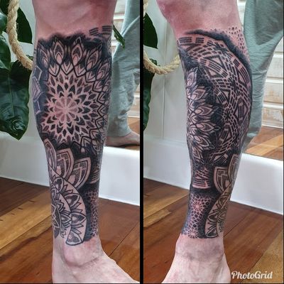 #tattoo #blackandgrey #mandala #dotwork #oakandirontattoo #brisbane #brisbanetattoo #blackworktattoo #blackwork #geometrictattoo #geometric #sydneytattoo #sydney #australiantattoo #ritalinpower #brisbaneartist #btattooing #brisbanetattooartist 