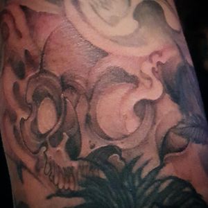 #freehand single needle skull #toronto #torontoartist #tattoo #tattoos #letters #lettering #script #skulltattoos #skull #blackandgreytattoo 