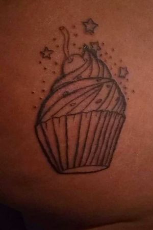 Cupcake just the line work color added soon 