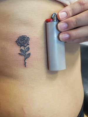 small rose tattoo #etheartist #tat #blackandgreytattoo #smalltattoos #rosetattoos #spektraxion #EMPIREINK #HIVECAPS #smallrosetattoos 