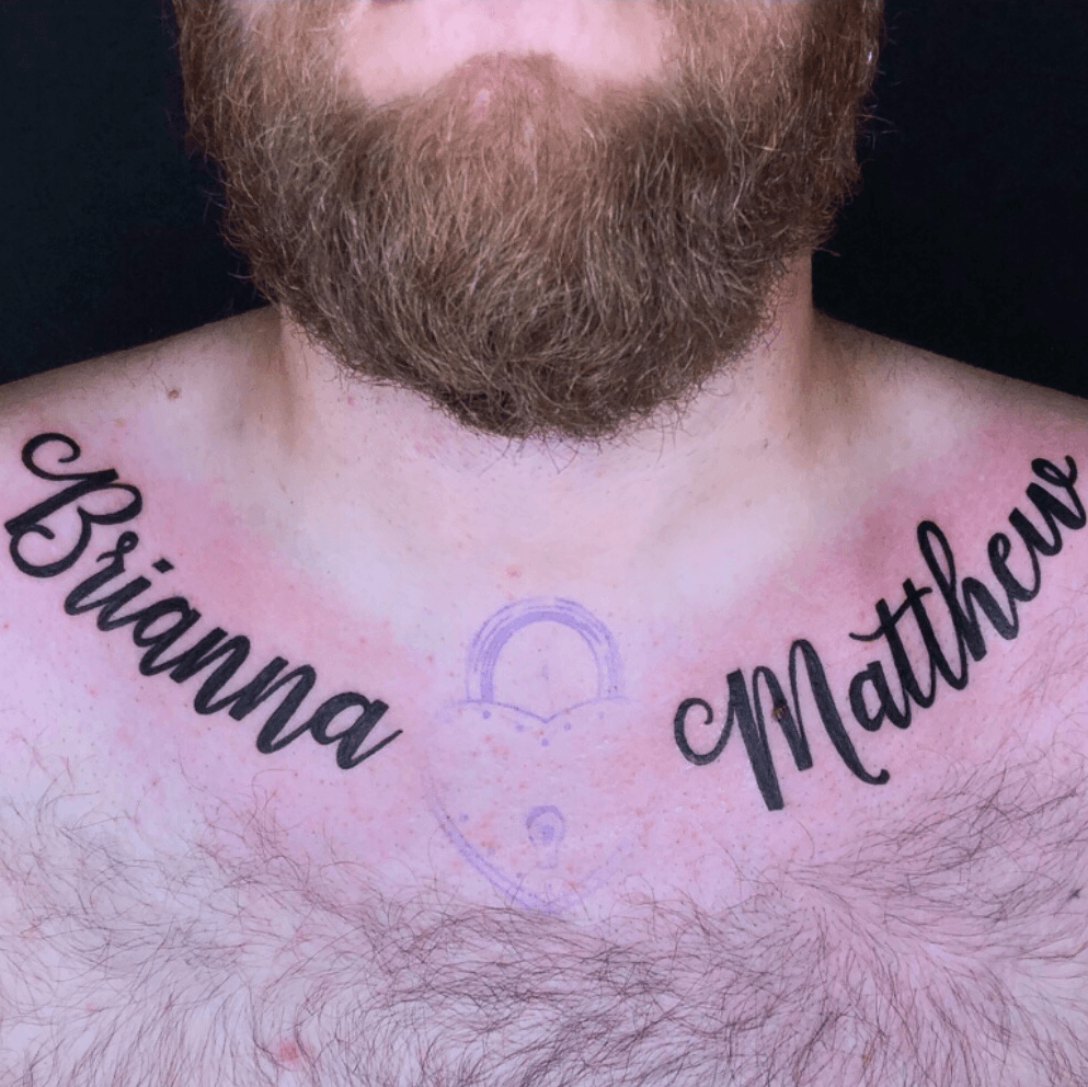 My first tattoo Briannas sign to me is a feather  Tatuajes  inspiradores Tatuajes sutiles Tatuajes de nombres
