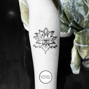 Lotus Tattoo 🌸Instagram: @karincatattoo#karincatattoo #lotus #minimal #tattoo #tattoos #tattoodesign #tattooartist #tattooer #tattoostudio #tattoolove #ink #tattooed #girl #woman #tattedup #inked #dövme #istanbul #turkey #dövmeci #kadıköy #designer #black