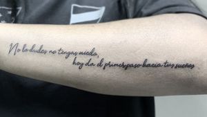 No lo dudes no tengas miedo, hoy da el primer paso hacia tus sueños. Lettering caligrafía calligraphy tattoo tatuajes sutiles letritas de amor 