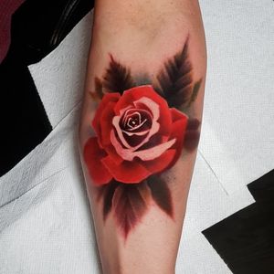 Painterly Rose Tattoo . . . . #tattoo #tattoos #tattooartists #tattooartist #dfw #dallas #denton #lewisville #neotraditionaltattooers #neotraditionaltattoo #rebelmusetattoo #benamostattoos #dallastattooartist #flowermound #roses #rosetattoo #colortattoo #realtradism #realismtattoo #realism 