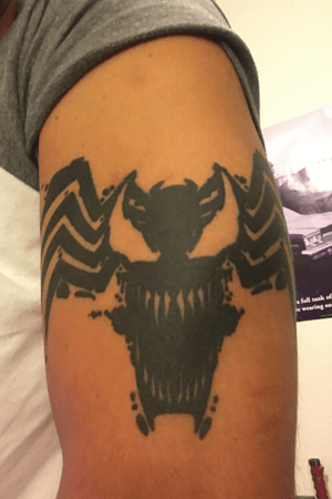 The artist is Ken Richardson from Tattooz ink in Redding California. I couldnt find him or the studio to tag so ill just tag them here. First tattoo, for the 27th bday, keepin that nerd vibe alive. Venom is my all time favorite marvel anti-hero/villain, had to be done.