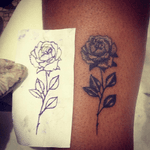 Rosa pequena preto e branco 