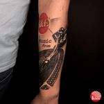 #musictattoo #blackandgrey #gramophone #tattoostyle #bezowski