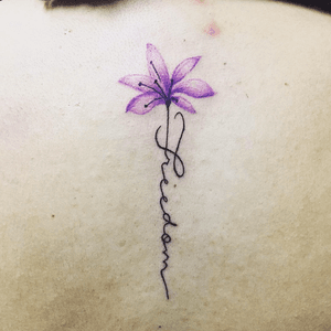 Flower #tattoo #tatuajeflor #tatuajes #flowertattoo#tatu #tatooletters 