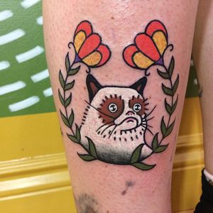 Grumpy Cat tattoo by Marc Pellan #MarcPellan #TardarSauce #GrumpyCat #cat #kitty #petportrait #GrumpyCattattoos #GrumpyCattattoo #cattattoo #meme #petportraittattoo #funnytattoo