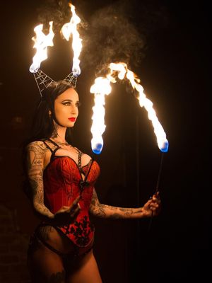 Performance Artist and Tattoo Model Emma Vauxdevil photographed by William T Hardin #EmmaVauxdevil #performanceartist #tattoomodel #burlesque #pinup #swordswallower #fireeater