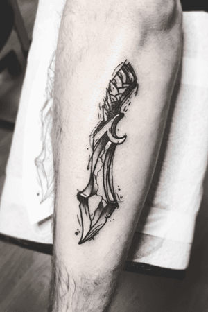 Sketch style dagger! #tattoo #sketchtattoo #sketchsty #tattoos #ink #lineworktattoo #daggertattoo #irishtattooartist #irishtattoo #dublintattoo #maynooth