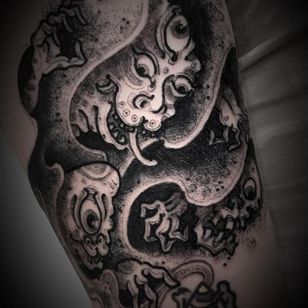 Tatuaje monstruo de Bang Ganji #BangGanji #Ganji #monstertattoos #monstertattoo #monster #demon #vampire #devil #ghoul #ghost #darkart #horror #yokai #japanese #shell #concile