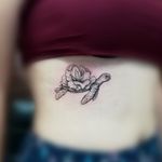 Turtle tattoo by K #tattoo #ink #tatttoos #worldfamousink #eikondevice #greenmonster #tattooaddictsouthafrica #gunwax #thelightningstation #tam #tattoodo #turtle #seaturtle #flowers