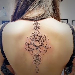 #lotusflower #DotArt #feminine #backtattoo #backpiece #Black #fineart #flower #beautiful #girltattoo #tattooidea #germany #stuttgart