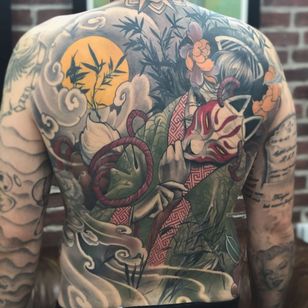 Fox tattoo by Christopher Henricksen #ChristopherHenriksen # fox tattoo # fox tattoos # fox #kitsune #animals #nature #geisha #mask #color #battery tattoo #back #lady #moon #japanese #neojapanese #flower