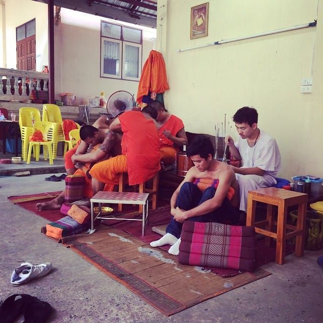 Wat Bang Phra monks tattooing - photo by Justine Morrow #watbangphra #sakyant #sakyanttattoo #thailand #bangkok #bangkoktattoo #symbol #amulet #powerful #sacred #linework #dotwork #tebori