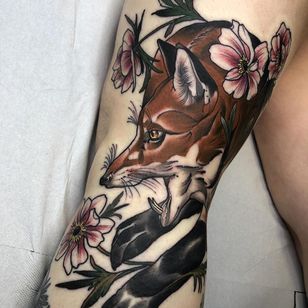 Fox tattoo by Lorena Morato #LorenaMorato # fox tattoo # fox tattoos # fox #kitsune #animals #nature #color #flower #flowers #plants #illustrative #neotraditional #overbone #overbone tattoo