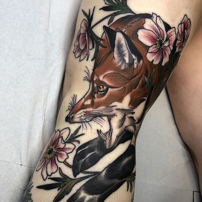 Fox tattoo by Lorena Morato #LorenaMorato #foxtattoo #foxtattoos #fox #kitsune #animal #nature #color #flower #floral #plants #illustrative #neotraditional #upperleg #upperlegtattoo