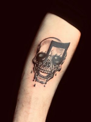 Calavera musica 💀🎵 #tatuajecalavera#calavera#musica#calaveratatuaje#tatuajemusica#tatuaje#tatuajes#tatuador#tattoo#tattooskull#skull#skulltattoo#tattoomusic#tattoos#tattoobarcelona#tatuajebarcelona