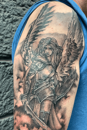 His first tattoo..and my fist Angel:)... if you sre interested to get tattooed write me an email at truevagabondtattoo@gmail.com or via phone;)....01774426254.......#berlin#teuevagabondtattoo#blackandgrey#angel#realisticangrl#engel#kriegerin#wunschtattoo#ladytattooer#berlintattooartist