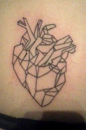 Geometric Heart #geometrictattoo #heart #hearttattoo #outline #Black #geometry #geometric #anatomicalheart 