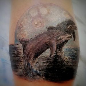 #moon #sea #dolphins #dolphintattoo #colorful #weaver #water 