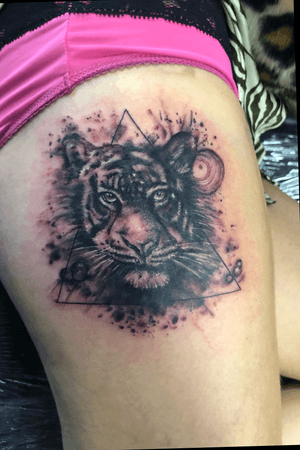 Cool tiger for Angela! Client brought own reference. Can’t wait to see it healed!