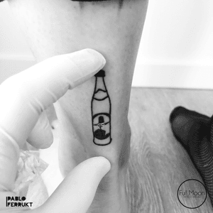Very small @clubmate_germany for @maeva_cdrc ! Thanks so much for coming back! Done @fullmoonberlin Appointments at email@pabloferrukt.com or DM. #finelinetattoo . . . #tattoo #tattoos #tat #ink #inked #tattooed #tattoist #art #design #instaart #geometrictattoos #smalltattoo #tatted #instatattoo #bodyart #tatts #tats #turku #tattedup #inkedup #berlin #berlintattoo #tinytattoo #købehavn #berlintattoos #fineline #dotwork #tattooberlin #clubmate