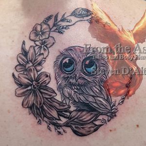 Who doesn't love owls? (Some fresh, some healing) #owltattoo #blackandgreytattoo 