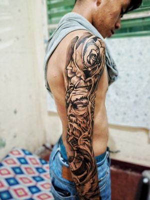 Henna tattoo..