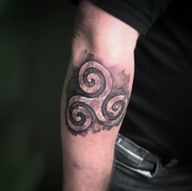 Textured Celtic Triskele