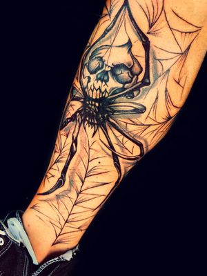 Tatuaje araña#tatuaje#tatuajearaña#arana#arañatatuaje#tatuajebarcelona#tattoospider#spider#spidertattoo#spider#tattoos#tattoobarcelona