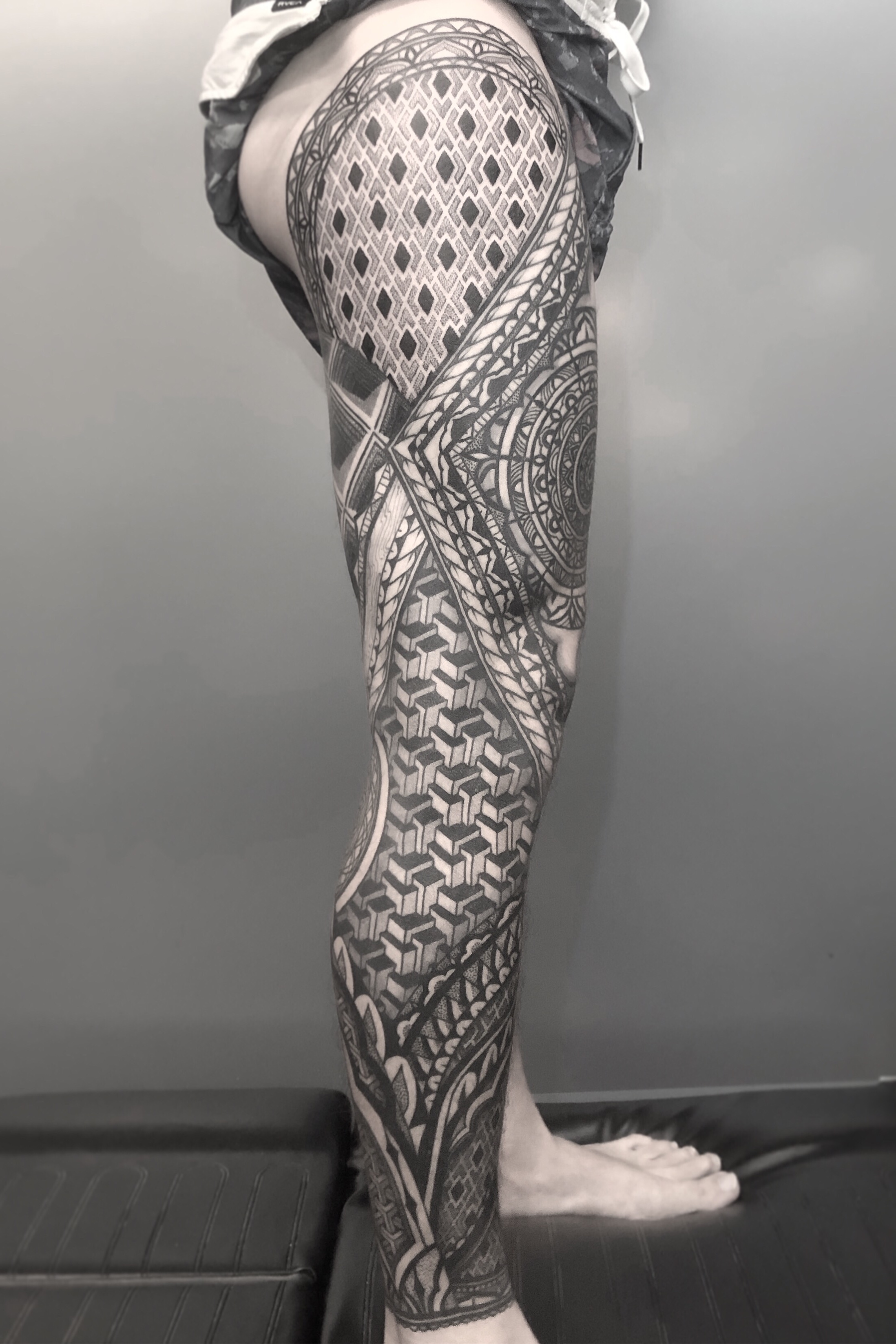 Tattoo uploaded by Simon Halpern • More added to this leg piece! #ornamentaltattoo #mandalatattoo #mandala #dotwork #geometric • Tattoodo Tattoo uploaded by Simon Halpern • More added to this leg piece! #ornamentaltattoo #mandalatattoo #mandala #dotwork #geometric • Tattoodo