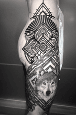 More added to this leg piece! #ornamentaltattoo #mandalatattoo #mandala #dotwork #geometric 