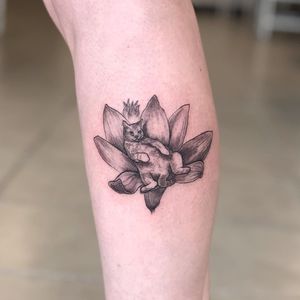 Illustrative tattoo by Tina Poe #TinaPoe #MoonTattooStudio #AustinTexas #Austin #Texas #tattooartist #illustrative #linework #fineline #dotwork #sketch #cat #lotus #enlightenment #calf #lowerleg