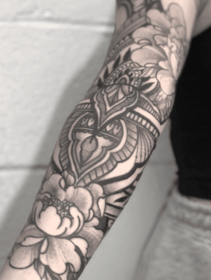 More added to this arm piece! #ornamentaltattoo #mandalatattoo #mandala #dotwork #geometric 