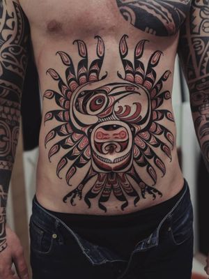 Haida tattoo by Maksim Kokin #MaksimKokin #Haida #Polynesian #Maori #Maoritattoos #tamoko #marquesantattoo #tribaltattooing #blackwork #tribal #neotribal #patterns #linework #geometric #stomach #bird 
